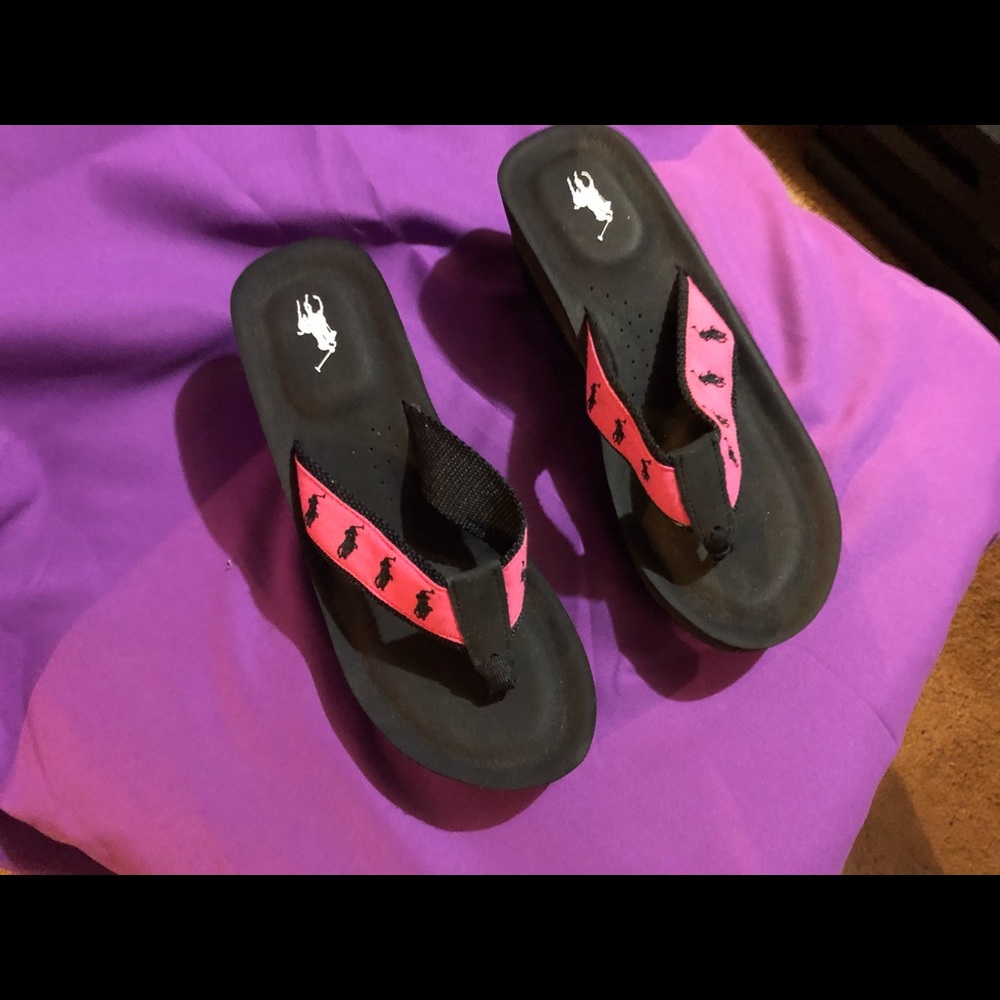 Polo Ralph Lauren sanders, new, never worn.